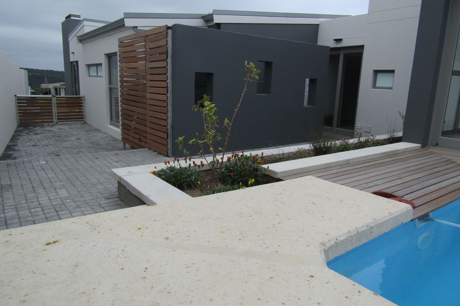 4 Bedroom Property for Sale in Oubaai Western Cape